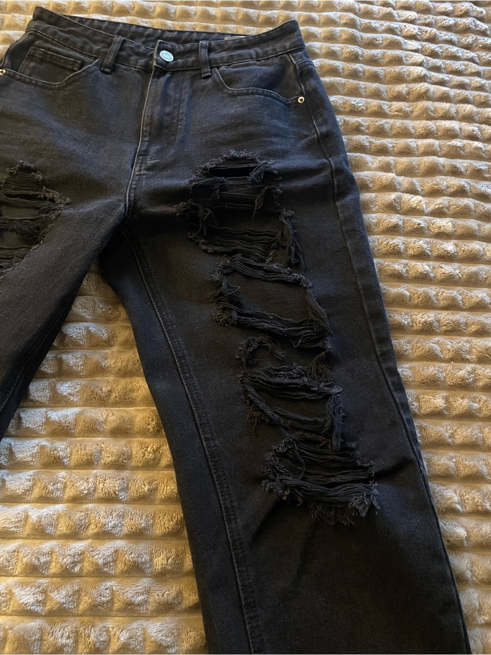 SHEIN | Women’s Black Distressed High-Waist Jeans | Straight Leg Jeans - Picture 10 of 16